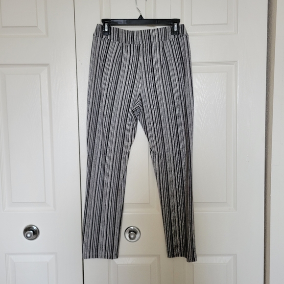 Chico's traveler pants - Picture 1 of 7